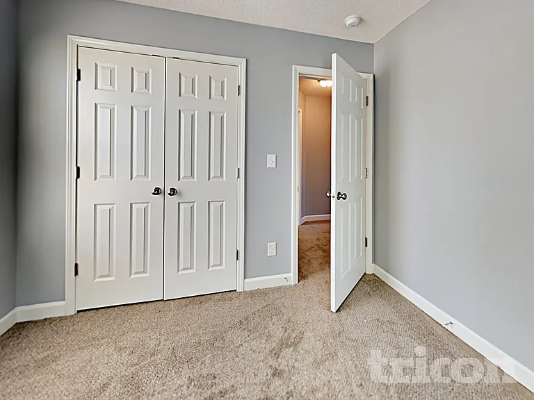 1008 Crowders Woods Dr — Photo 12