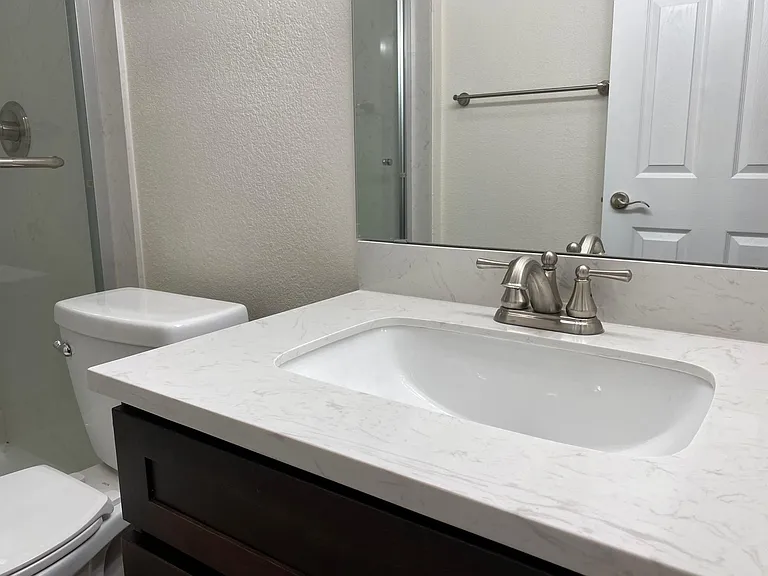 2710 Ivy Ln — Photo 13