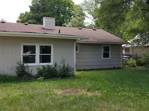 3rd image of 1625 Columbian Ave