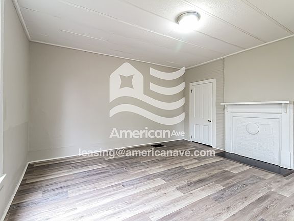 1905_003_wm_-_living_room_13396388.jpg