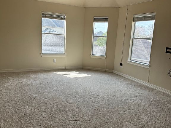 5th image of 12510 Stoney Creek Dr