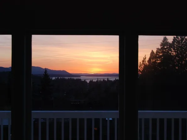 1430 35th St, Bellingham, WA 98229