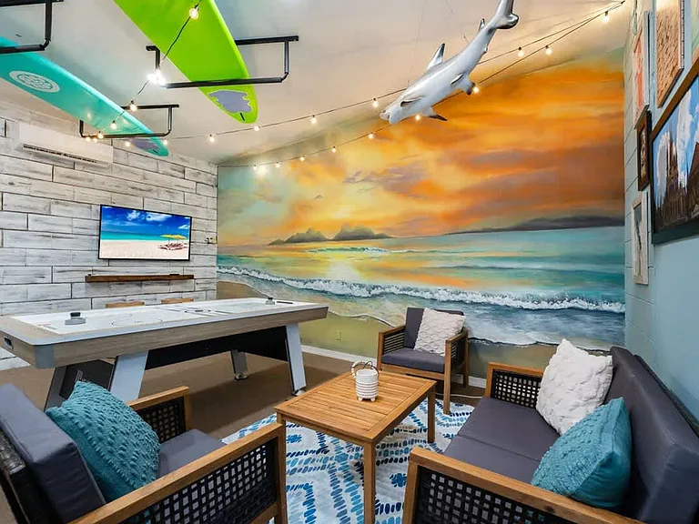 Building's Lounge