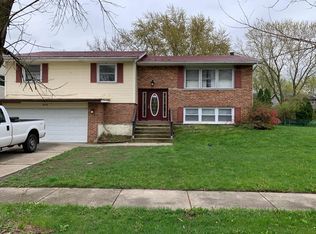 1606 216th Pl, Sauk Village, IL