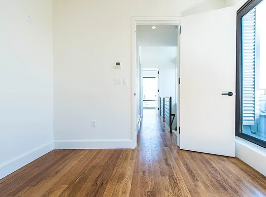 Rented by Nooklyn NYC LLC | media 115