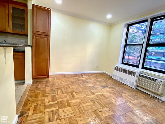 Rented by Brown Harris Stevens | media 4