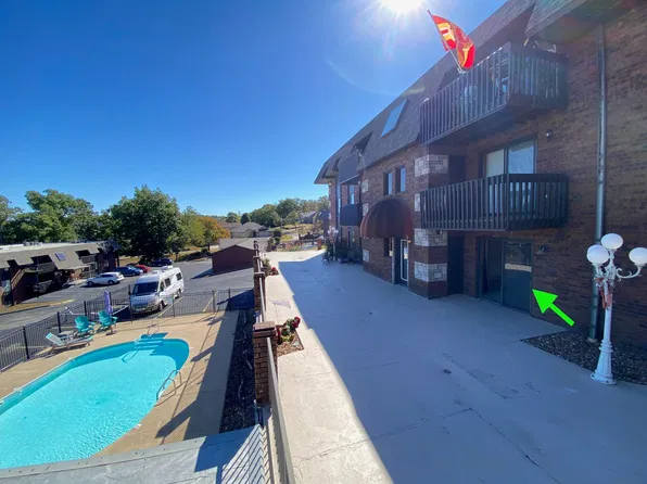 160 Wilshire Drive #62, Hollister, MO 65672