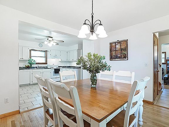 3rd image of 227 Harriet Ave