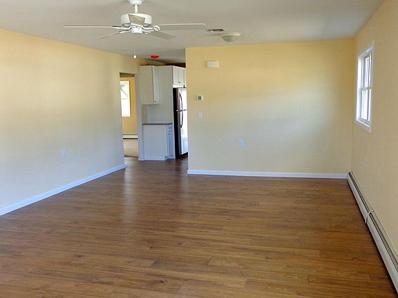 2nd image of 17 Montego St