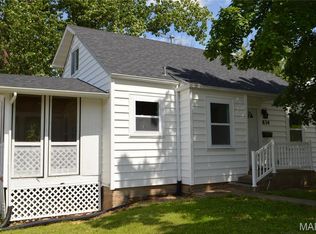 834 Vine St, Festus, MO 63028