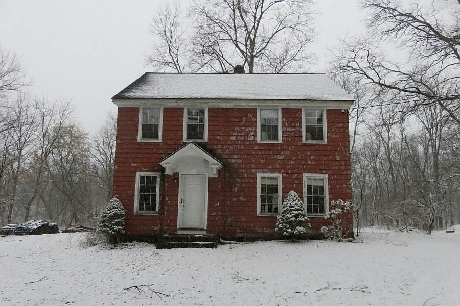 1st image of 300 Ayrault Rd