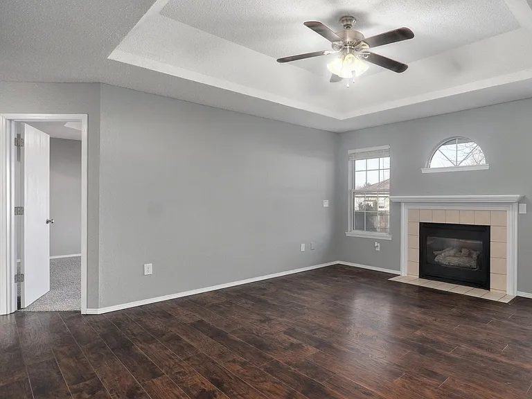 5533 S Walnut Hill Ave — Photo 3