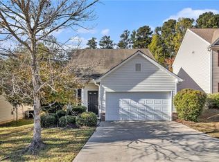 3827 Shenfield Dr, Union City, GA 30291