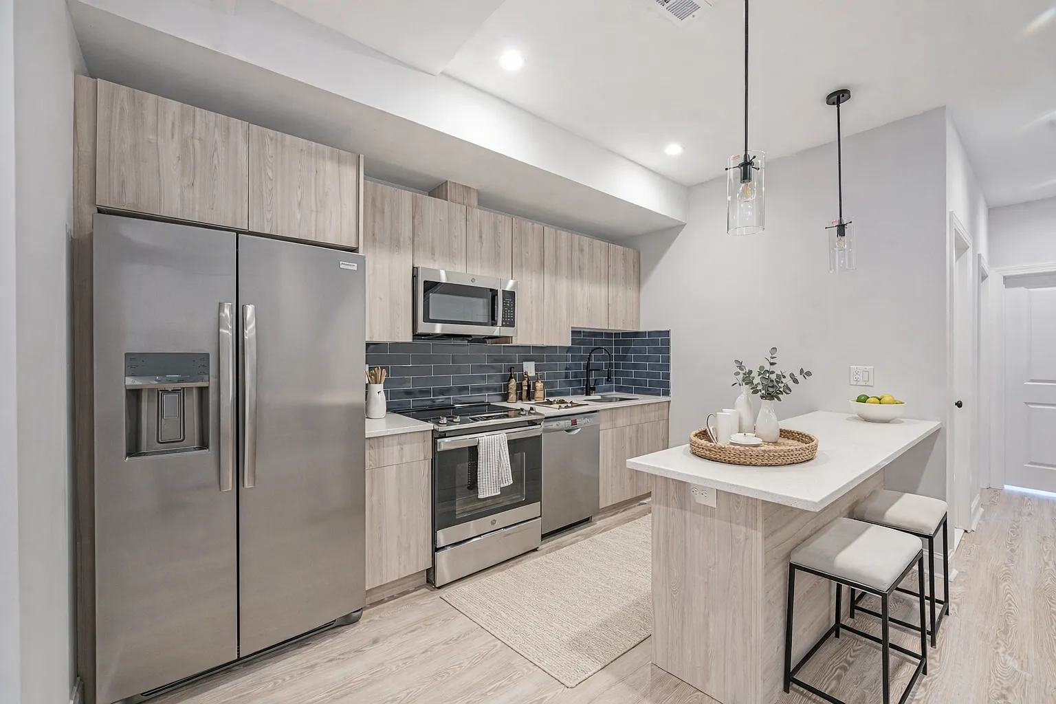 5 bed, 1750 sqft, $3,750 — Photo 1