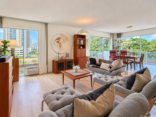 240 Makee Rd APT 4C, Honolulu, HI 96815