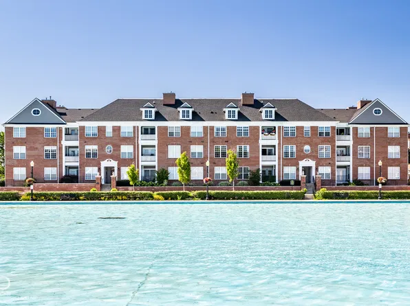 451 American Way N APT 2D, Carmel, IN 46032