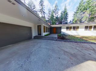 3240 S Louis Ln, Eugene, OR 97405