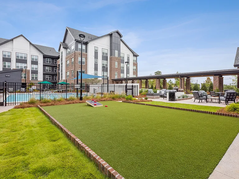 Everleigh Deerfield 55+ Active Adult Apartment Homes — Photo 35