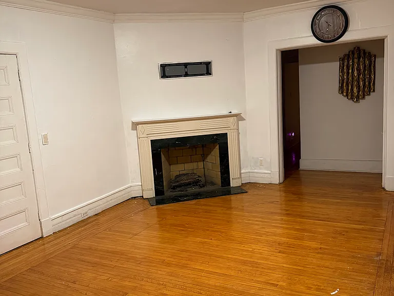 584 Western Ave — Photo 3