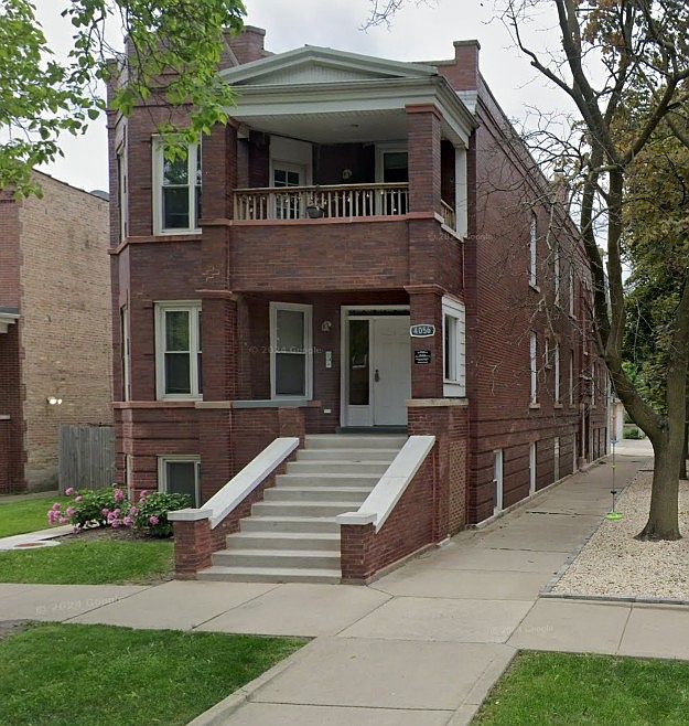 1st image of 4056 N Leamington Ave #2R