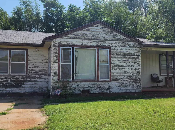 2746 N Poplar St, Wichita, KS 67219