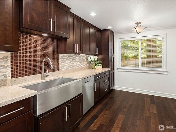2nd image of 4316 W Lake Sammamish Parkway SE #H103