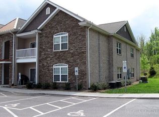 247 Eli Hartley Dr APT 210, Boone, NC 28607