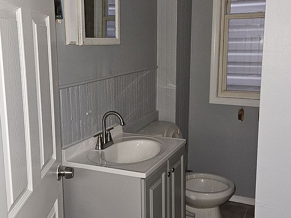 5th image of 100 N 4th St Floor 2