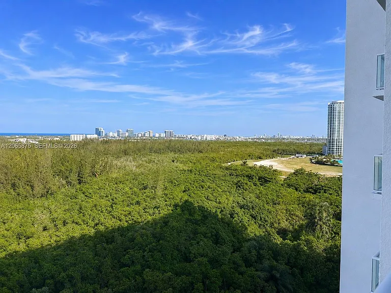 14951 Royal Oaks Ln #1501 — Photo 41
