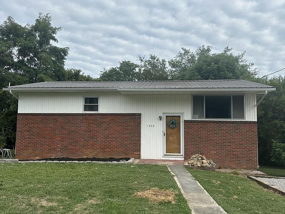1st image of 1302 Urban Dr