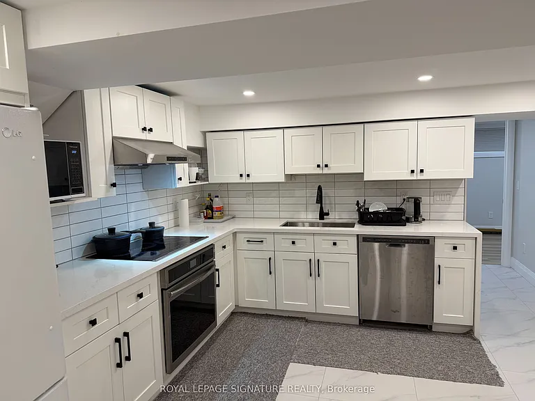 9 Breadner Dr #SHARED BASEMENT — Photo 2