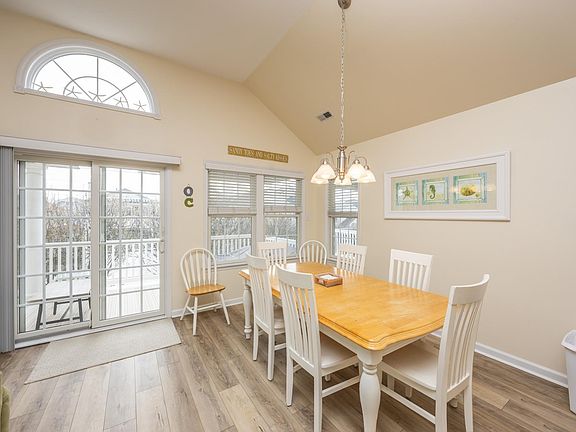 5th image of 1618 Asbury Ave #2