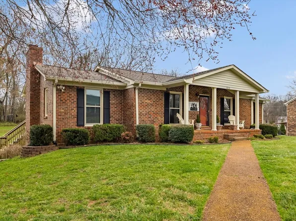 1315 Jewell Dr, Columbia, TN 38401