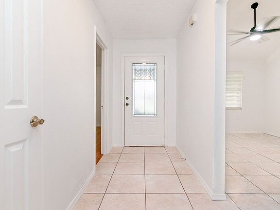 3rd image of 1635 Sunburst Way