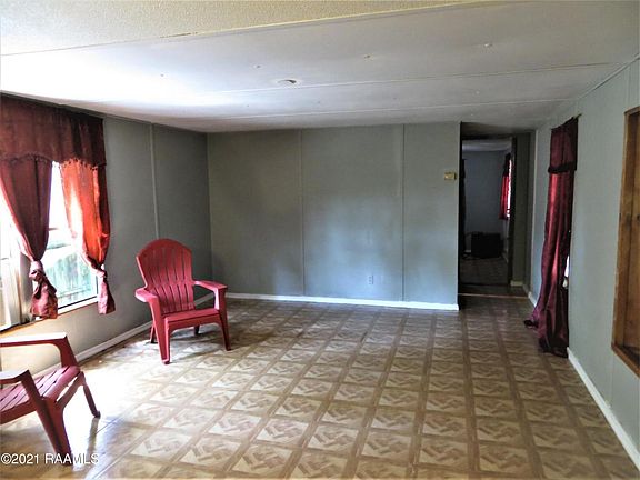 5th image of 1020 Vermillion St