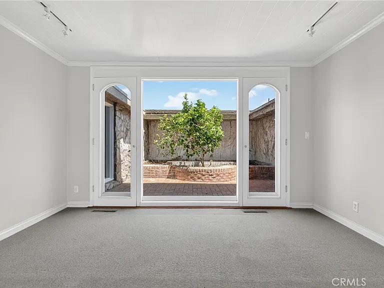 501 Morning Star Ln — Photo 14