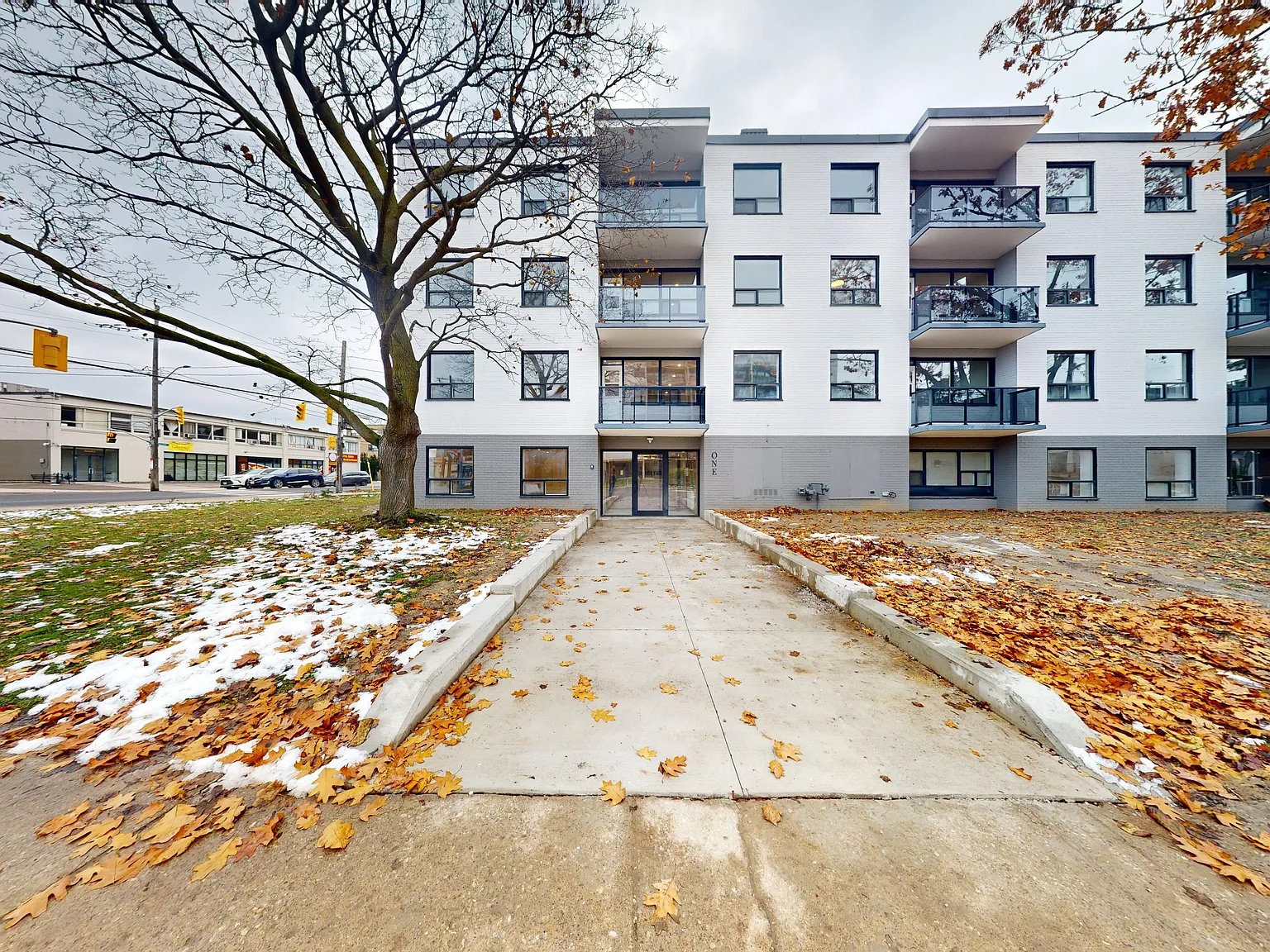 1 Marquette Ave — Photo 4