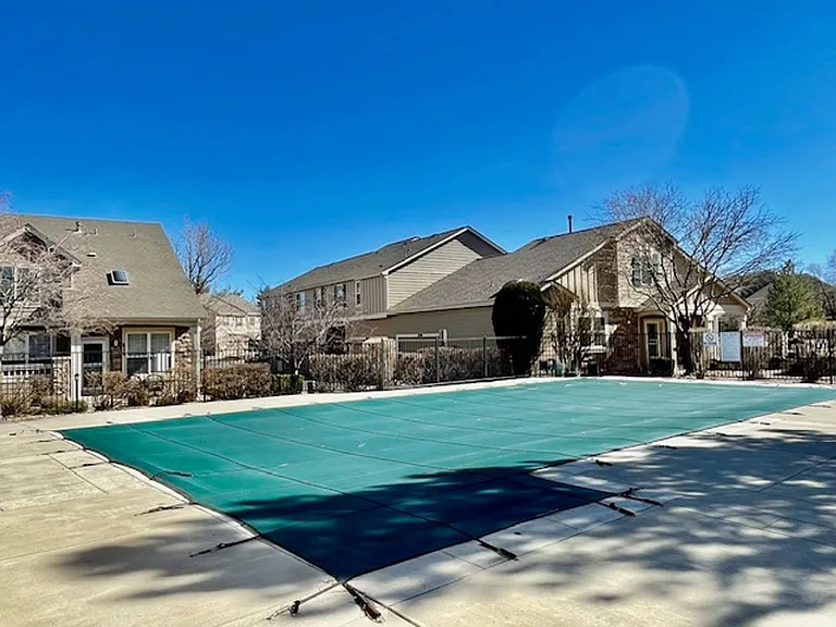 6356 Secrest St — Photo 37