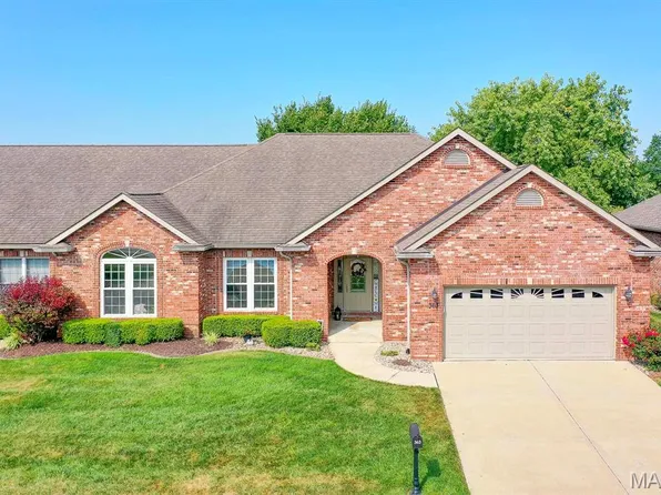 363 Old Collinsville Rd, Caseyville, IL 62232