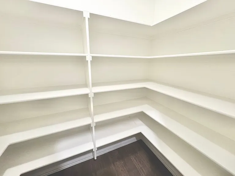 809 Uplands Dr — Photo 16