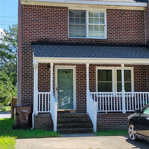 701 Basnight Ct — Photo 3