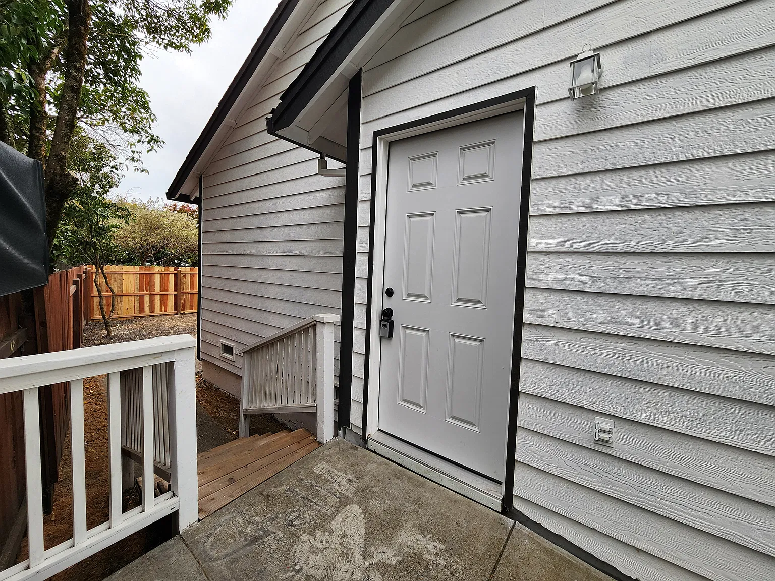 2 bed, 700 sqft, $2,550 — Photo 3
