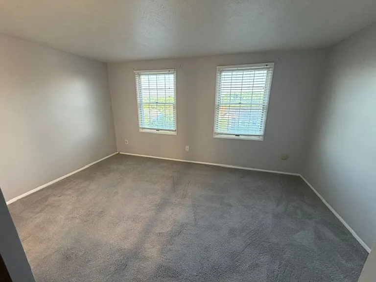 29 Shadow Dr — Photo 11