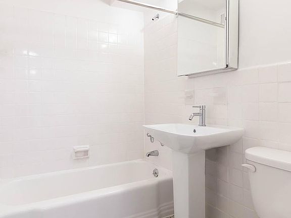 3rd image of 1365 Saint Nicholas Ave APT 24N