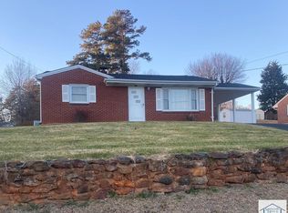 91 Mason Ct, Martinsville, VA 24112