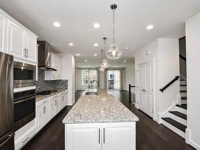 3171 Virginia Bluebell Ct — Photo 16
