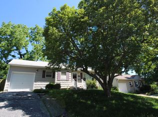 5020 W 49th St, Roeland Park, KS 66205
