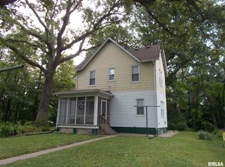 719 3rd St, Moline, IL 61265