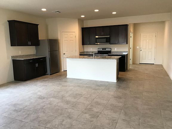 3rd image of 12721 N Wildrose Dr