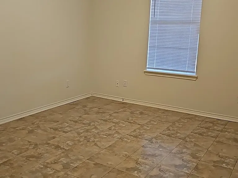 2611 Fort Brown Ave #2 — Photo 10